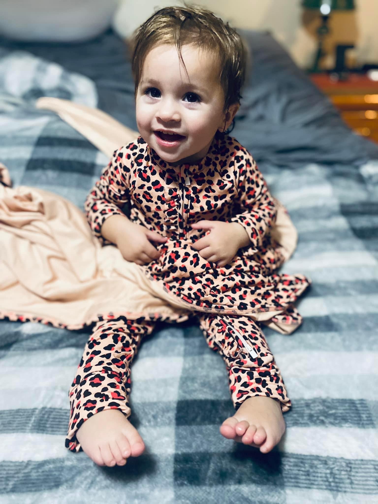 BRIELLA ROSE Leopard Ruffled Convertible Romper/Footie – SNUGABUTTER